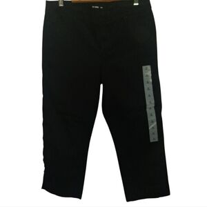 Old Navy Black Capris